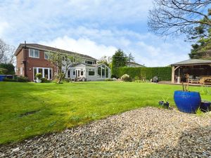 Photo 26- click for photo gallery